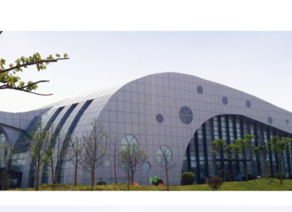 铁力会议中心外景网架工程